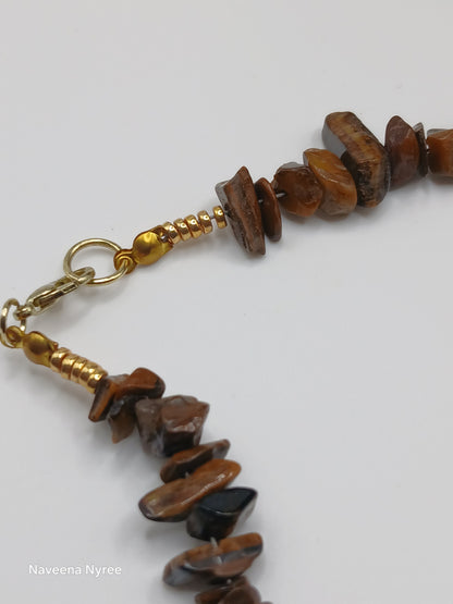 Gemstone chip necklace