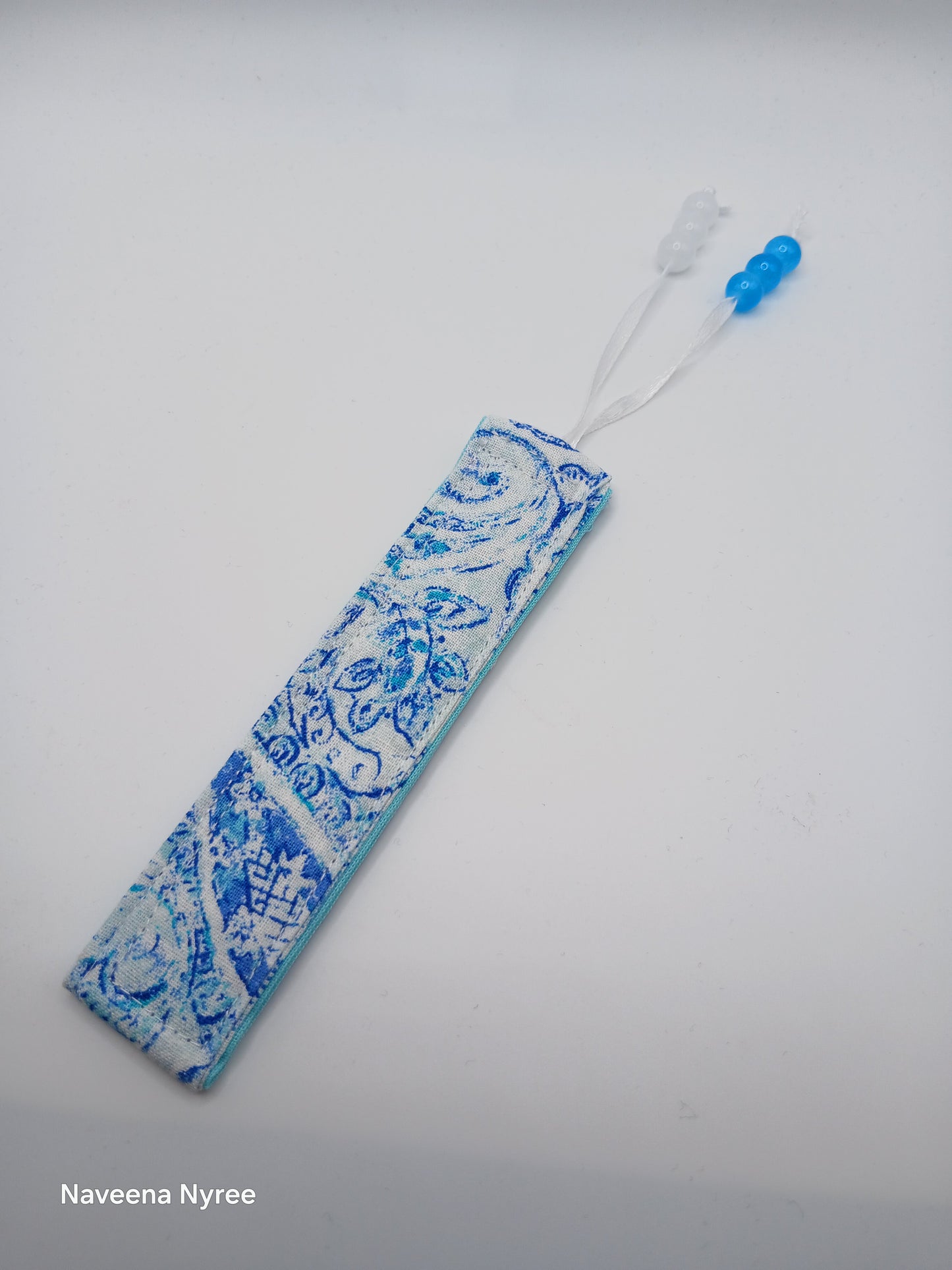 Fabric beaded bookmark (blue)