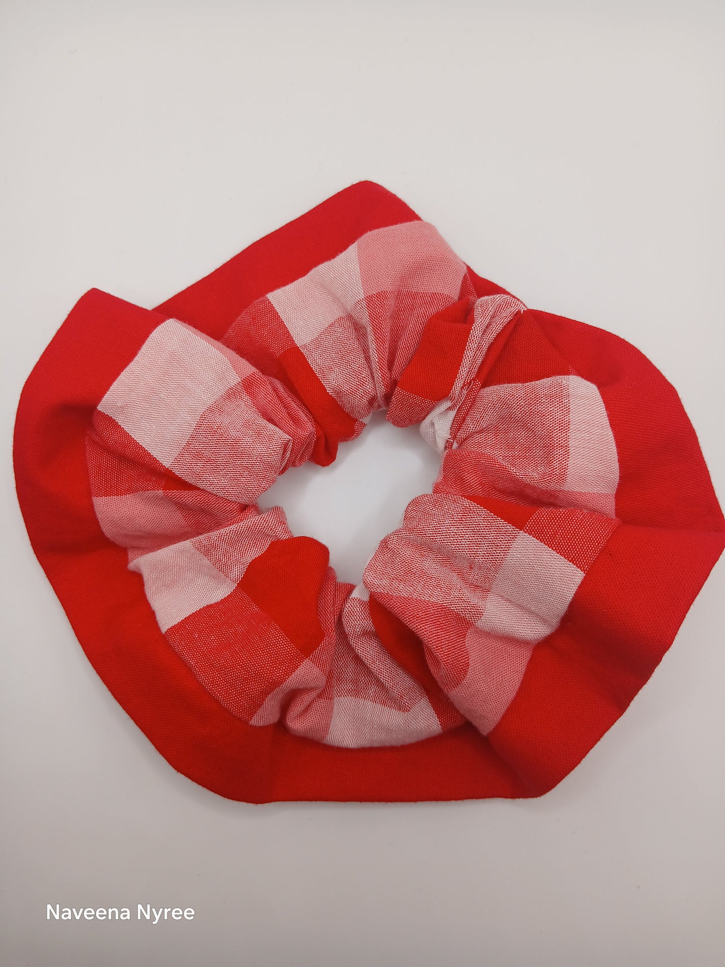 Gingham red