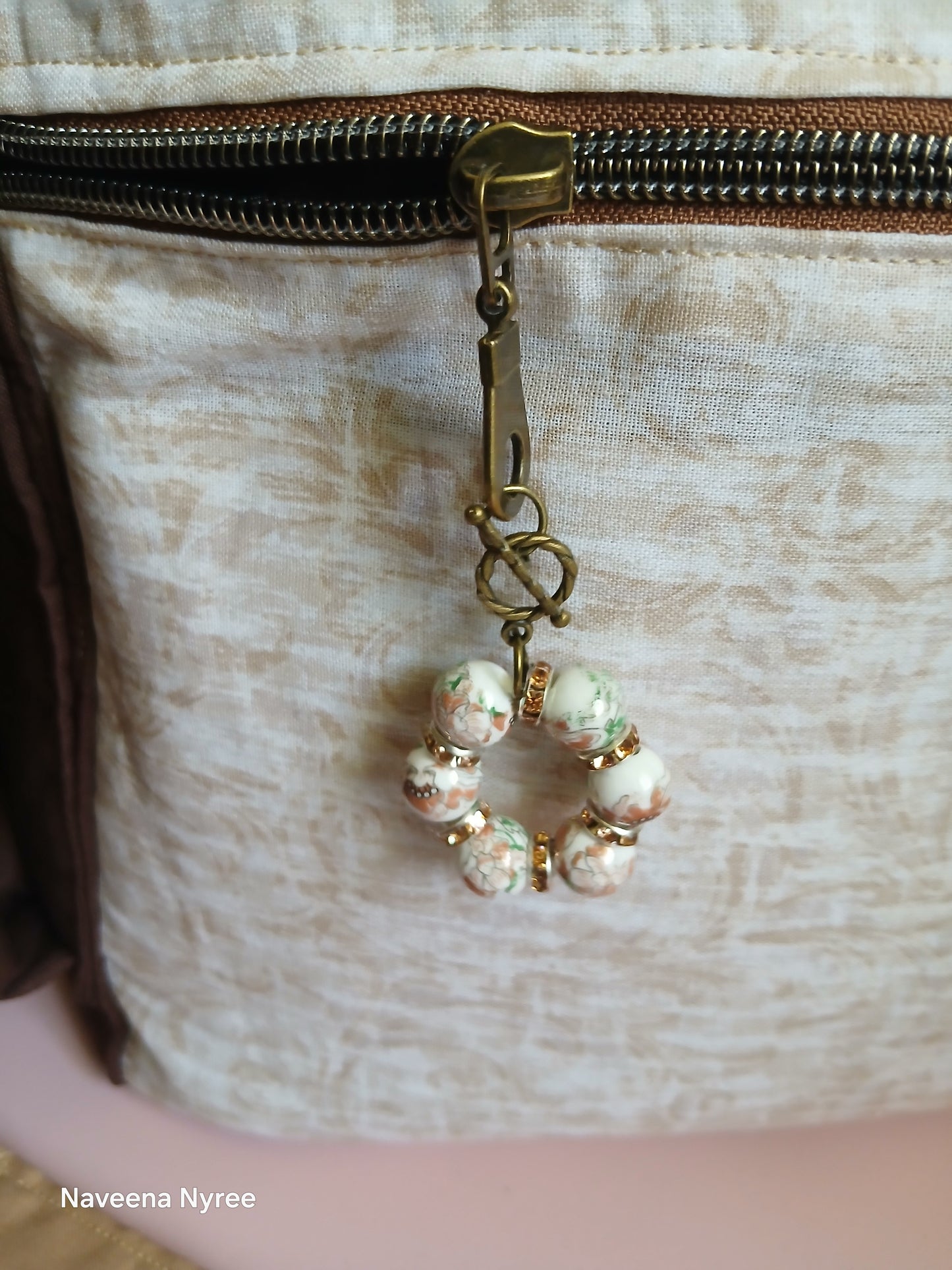 Large reversible tote