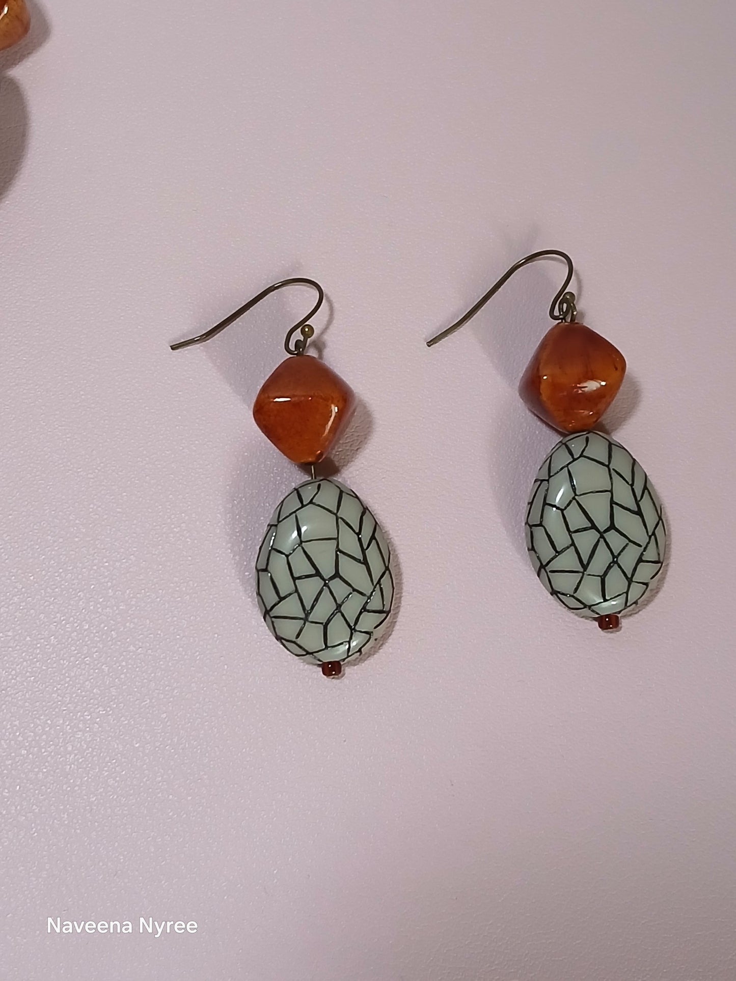 Acrylic necklace earrings set