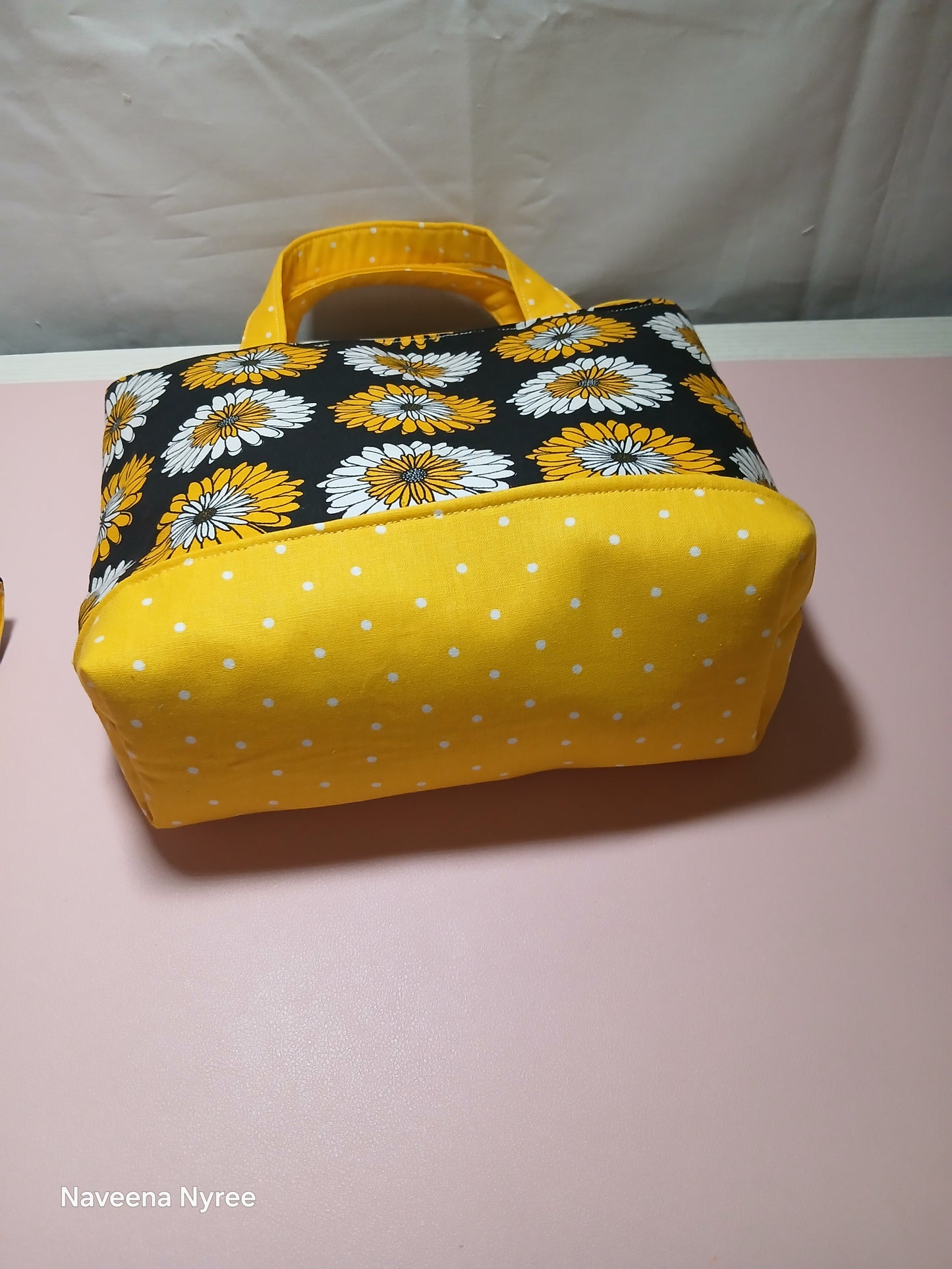 Daisy Tiny Tote