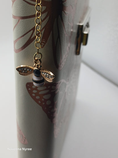 Fabric Bee bookmarks