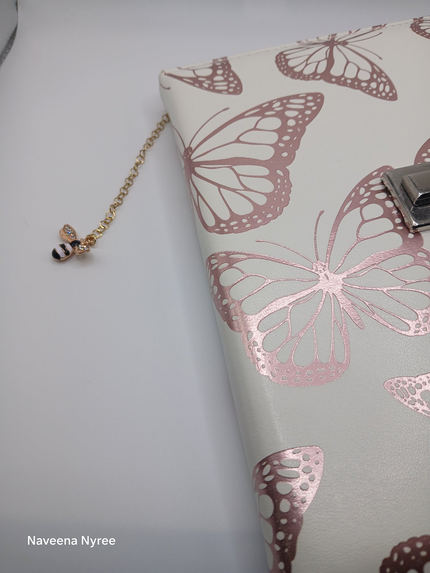 Fabric Bee bookmarks