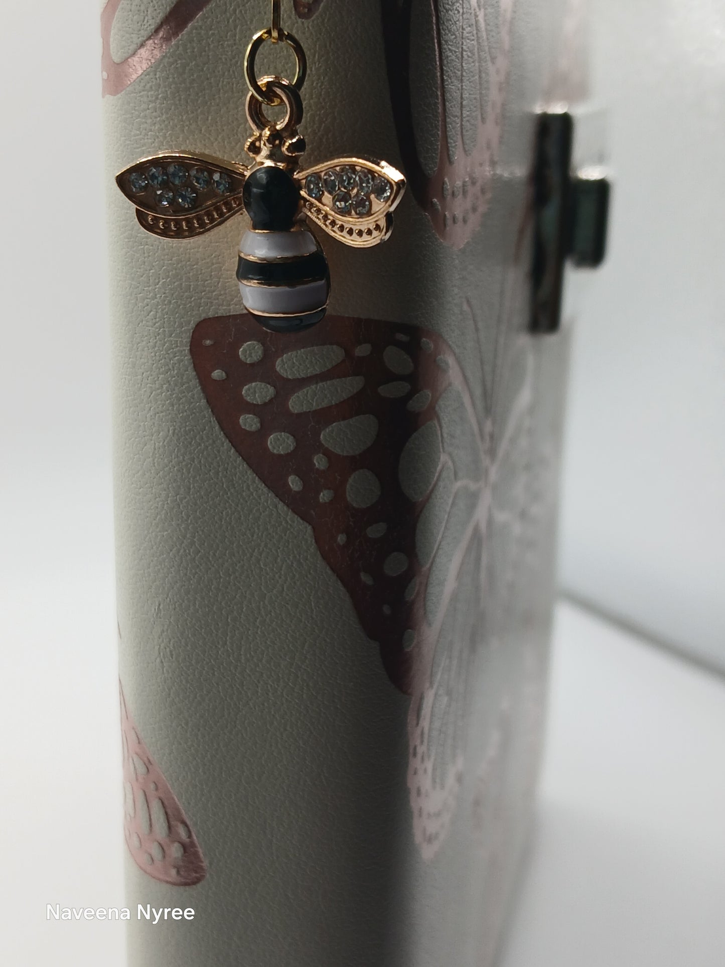 Fabric Bee bookmarks