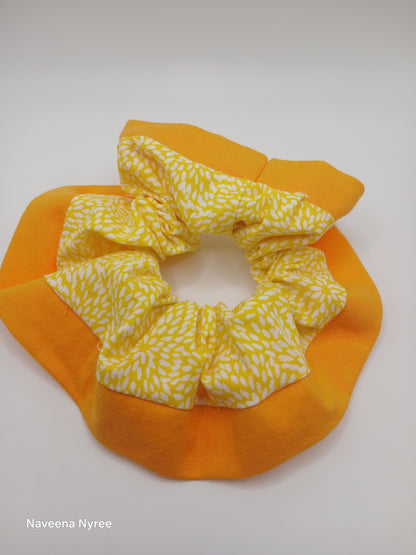 Two toned yellow framed scrunchie