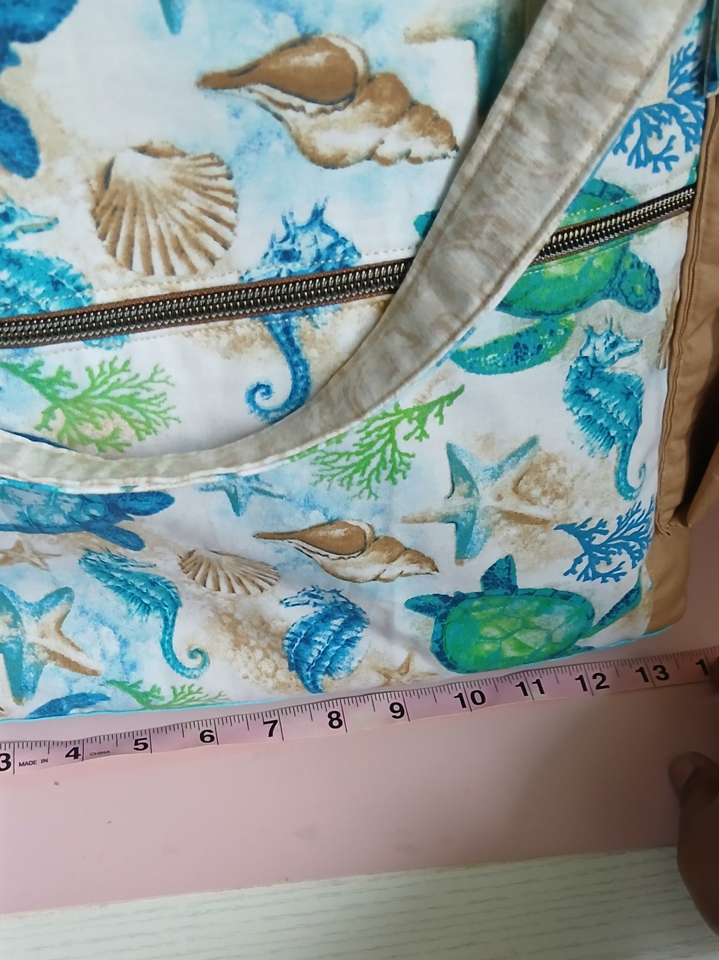 Large reversible tote