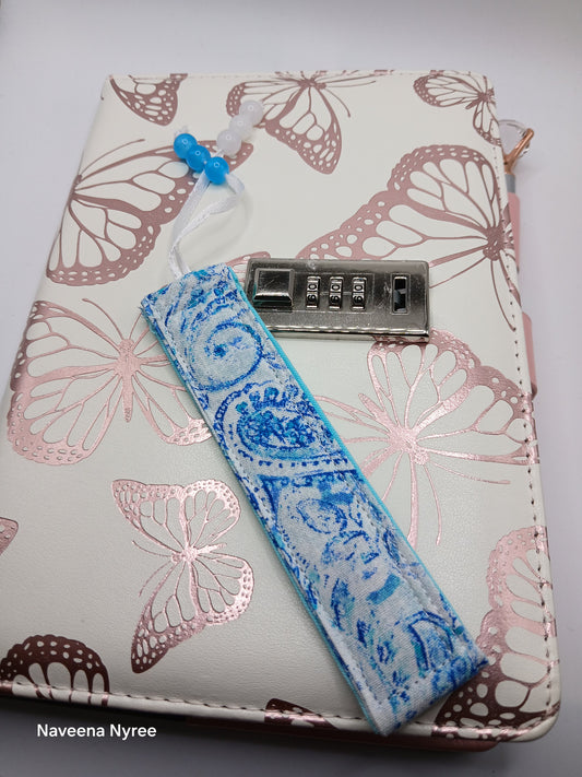 Fabric beaded bookmark (blue)