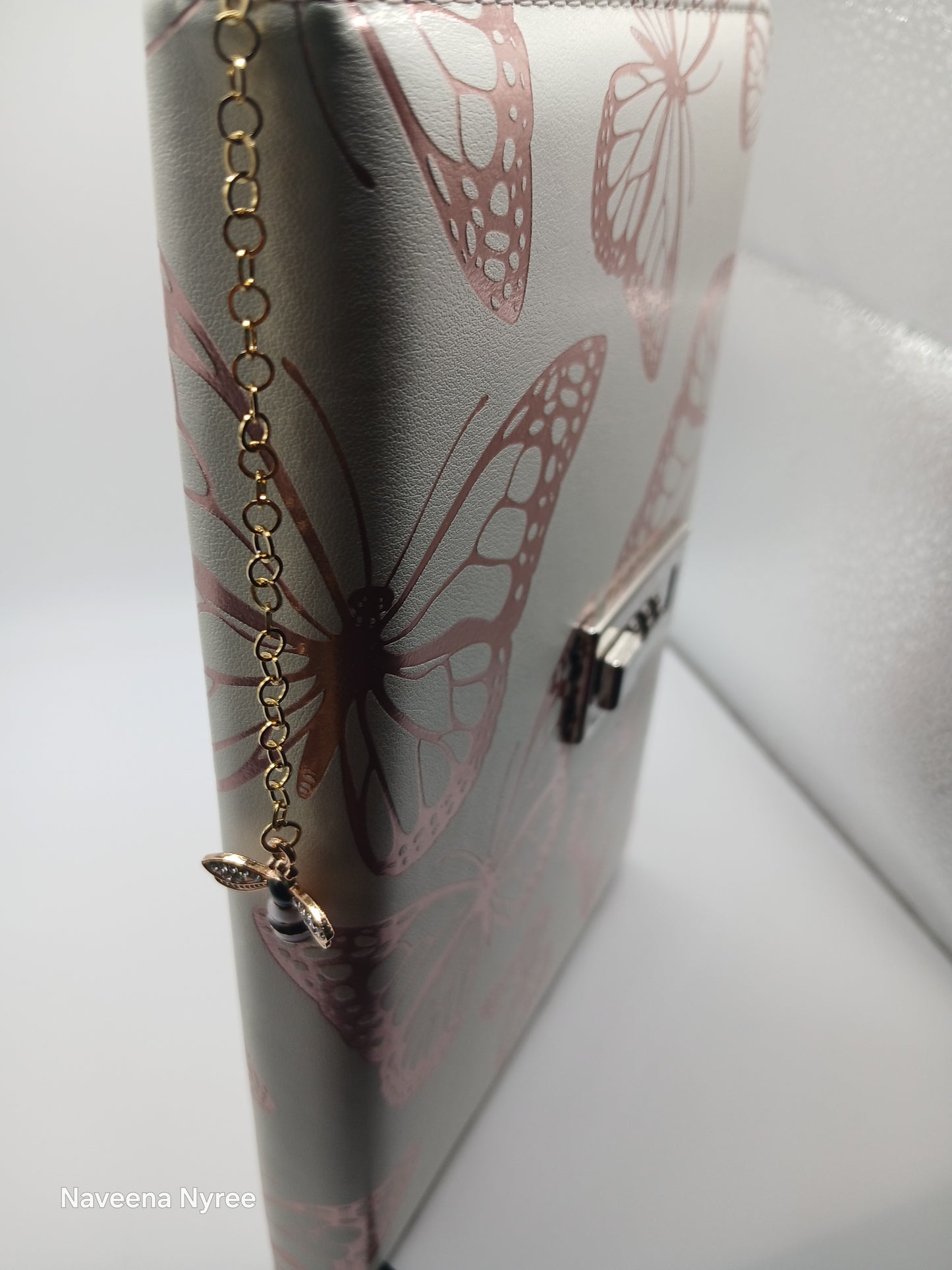 Fabric Bee bookmarks