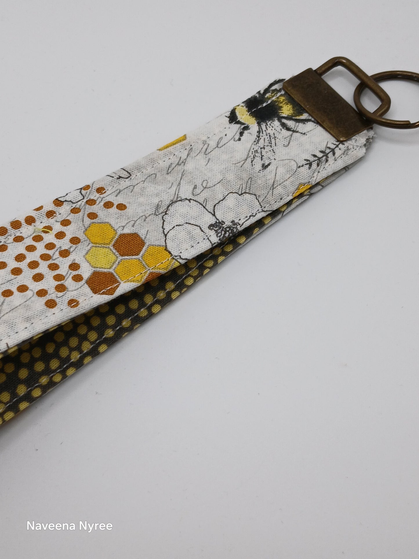 Bee wristlet