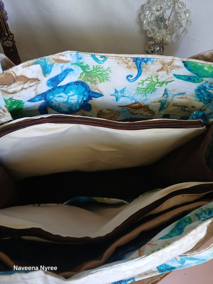 Large reversible tote