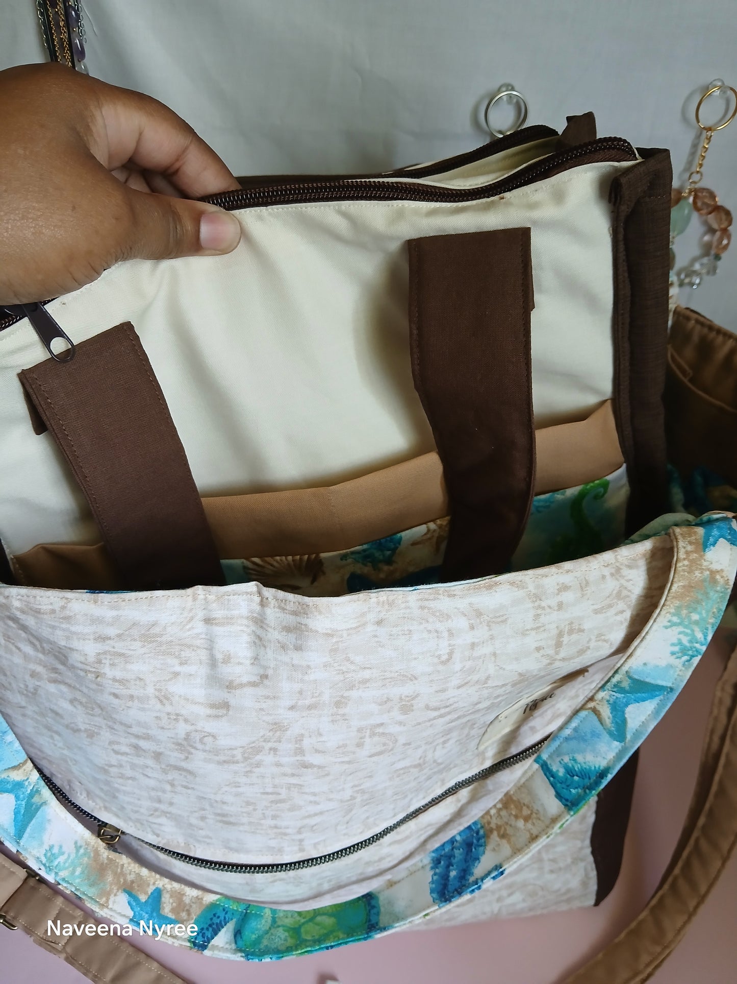Large reversible tote