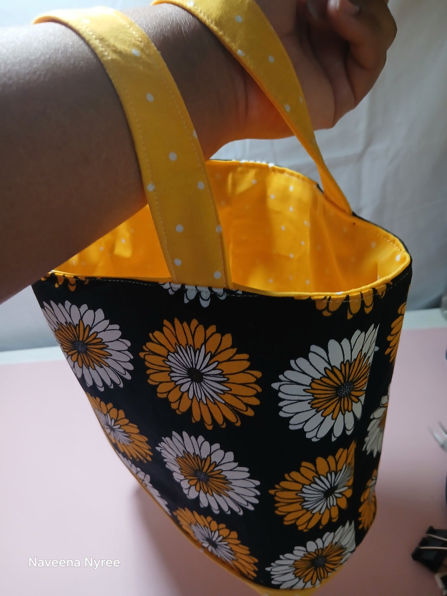 Daisy Tiny Tote