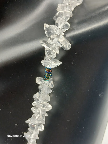 Gemstone chip necklace